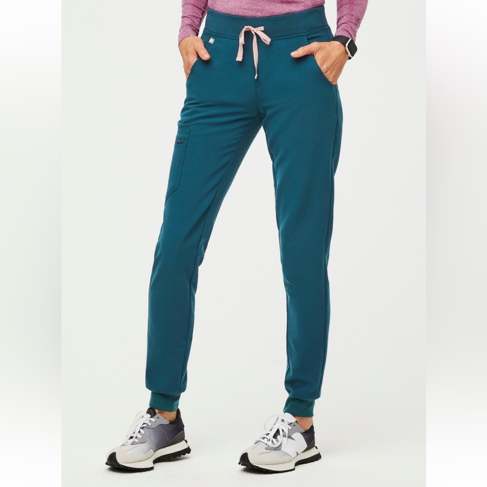 Figs Zamora Caribbean blue size small BNWT